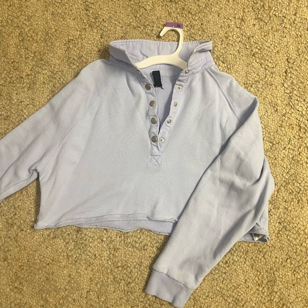 collared, cropped shirt
size m